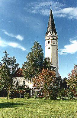 Kirche von Moosthenning